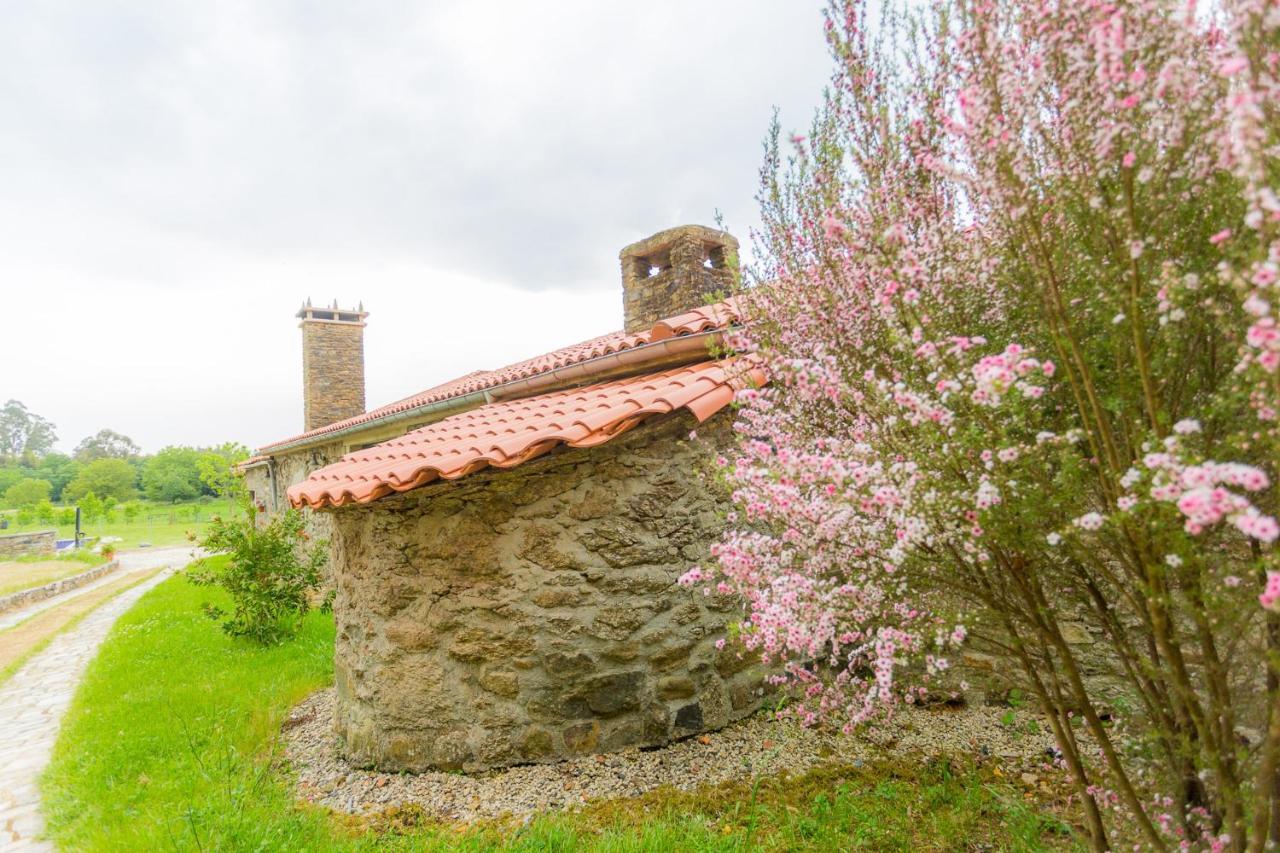 Отель Casa Da Ponte De Penas Мелиде Экстерьер фото